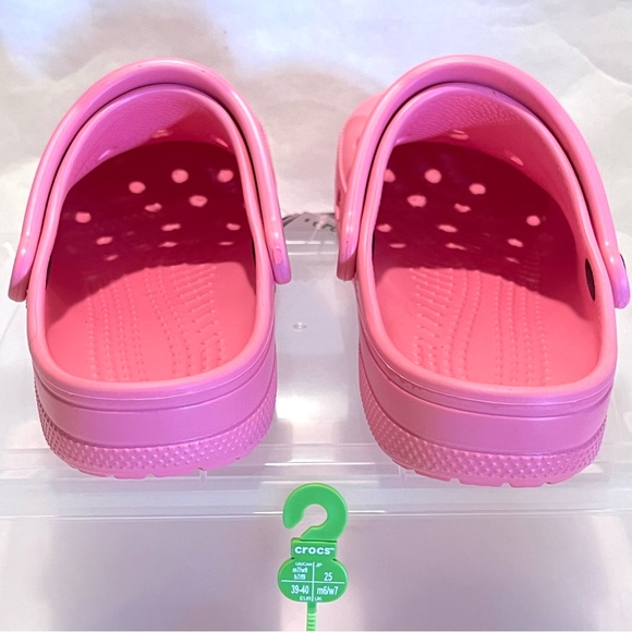 Crocs Baya Clogs & 10-Piece Food Lover Jibbitz Set in Pink Men’s 7/Women’s 9 - Picture 7 of 12